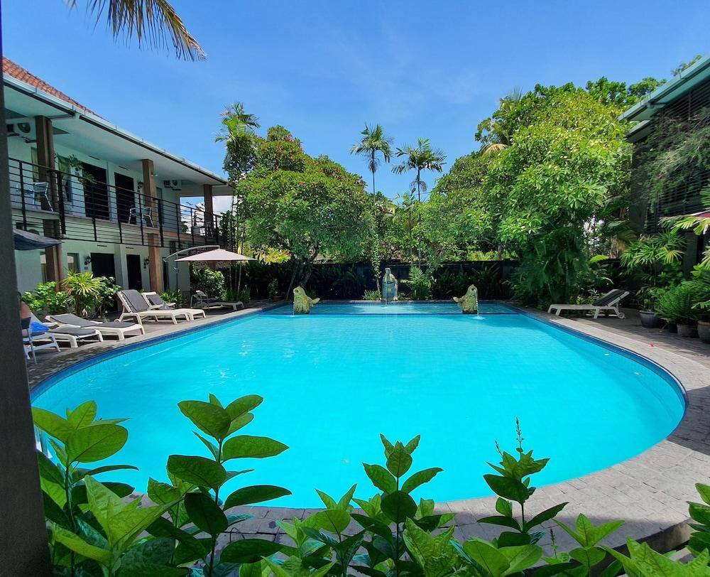Sanur Agung Hotel Экстерьер фото