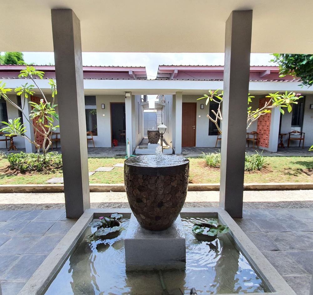 Sanur Agung Hotel Экстерьер фото