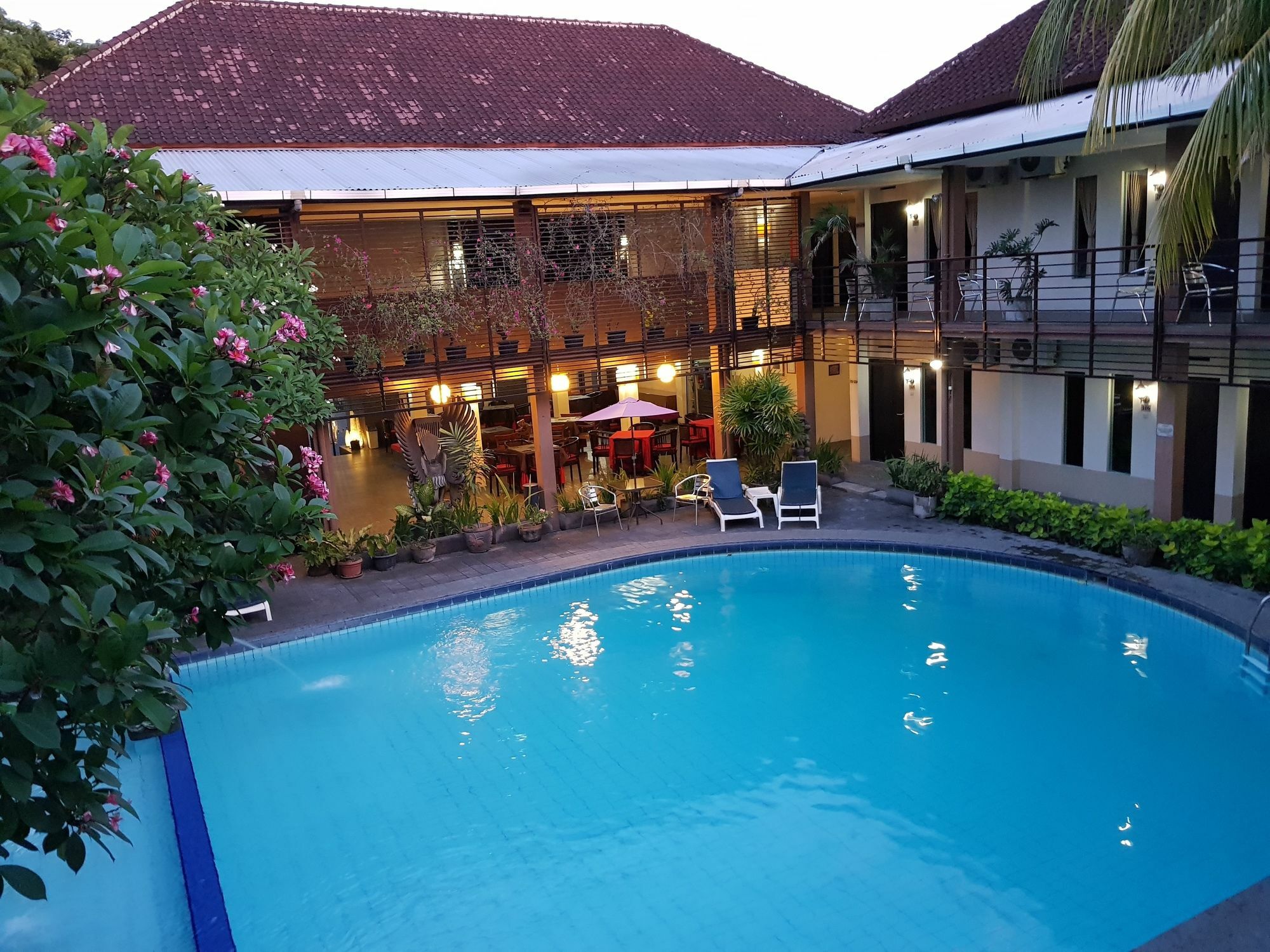 Sanur Agung Hotel Экстерьер фото